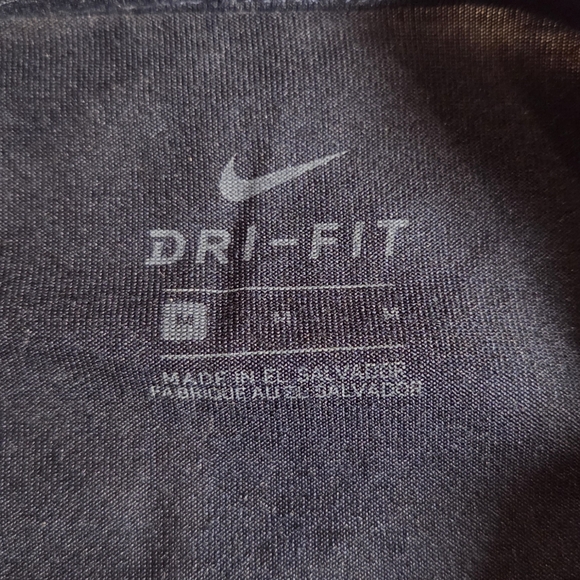 Boys Nike Dri-Fit Long Sleeve Tee, Navy, Medium - Picture 2 of 2